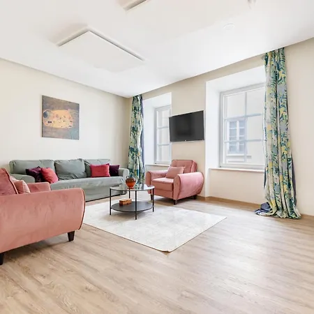 Classic In The Prestigious Stikliu Str By Reside Baltic *