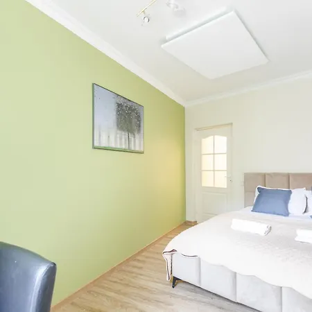 Classic In The Prestigious Stikliu Str By Reside Baltic Vilnius