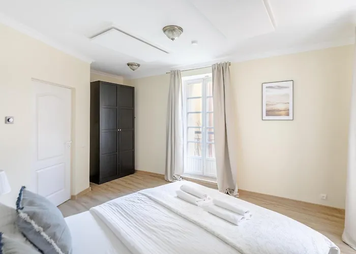 Classic In The Prestigious Stikliu Str By Reside Baltic * Vilnius