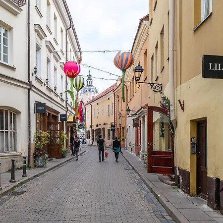 Classic In The Prestigious Stikliu Str By Reside Baltic アパート *